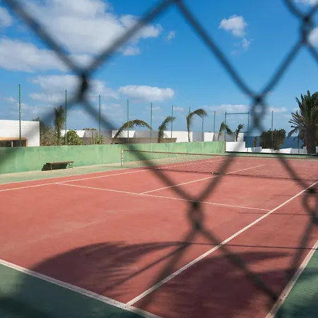 El Balcon Del Mar-shared Pool, Tennis Court And Sea View Vakantiehuis Costa Teguise